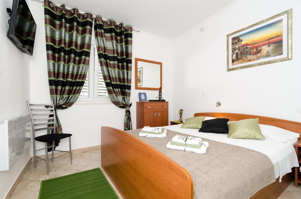Apartment And Room Kapelica Dubrovnik Exterior photo