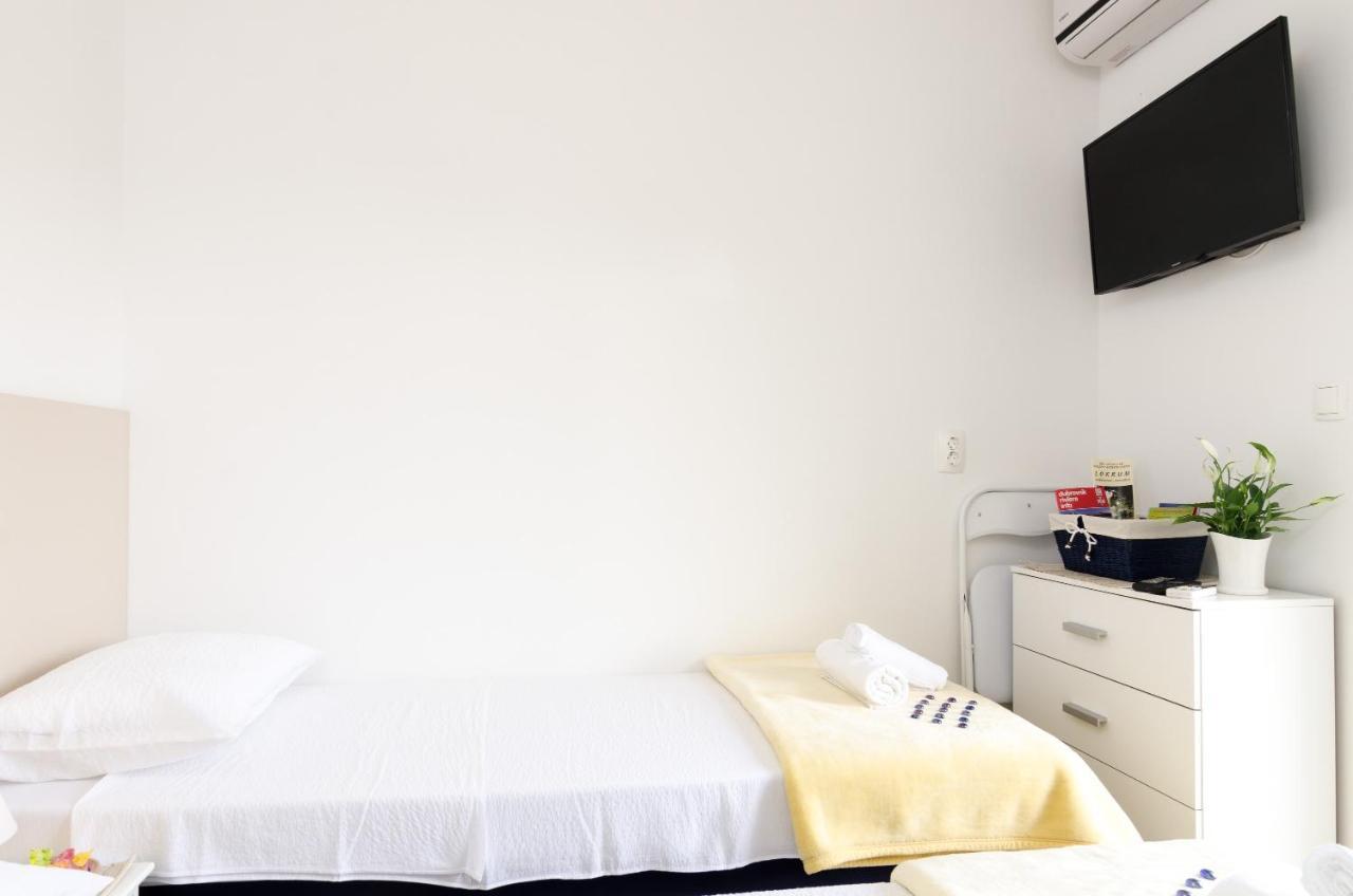 Apartment And Room Kapelica Dubrovnik Exterior photo