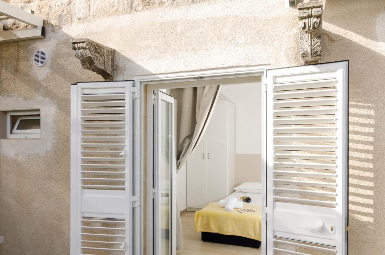 Apartment And Room Kapelica Dubrovnik Exterior photo