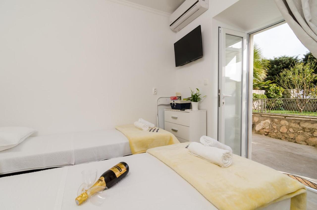 Apartment And Room Kapelica Dubrovnik Exterior photo