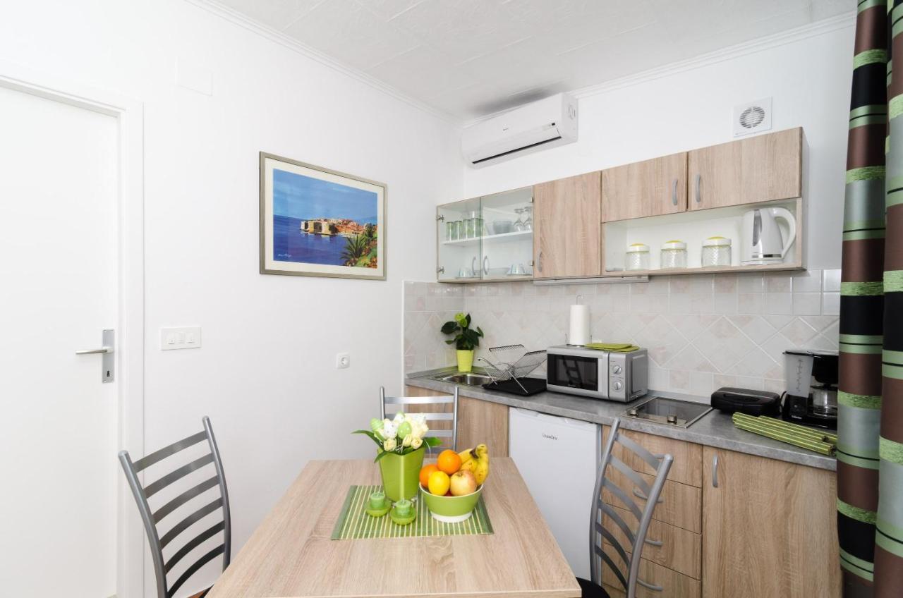 Apartment And Room Kapelica Dubrovnik Exterior photo