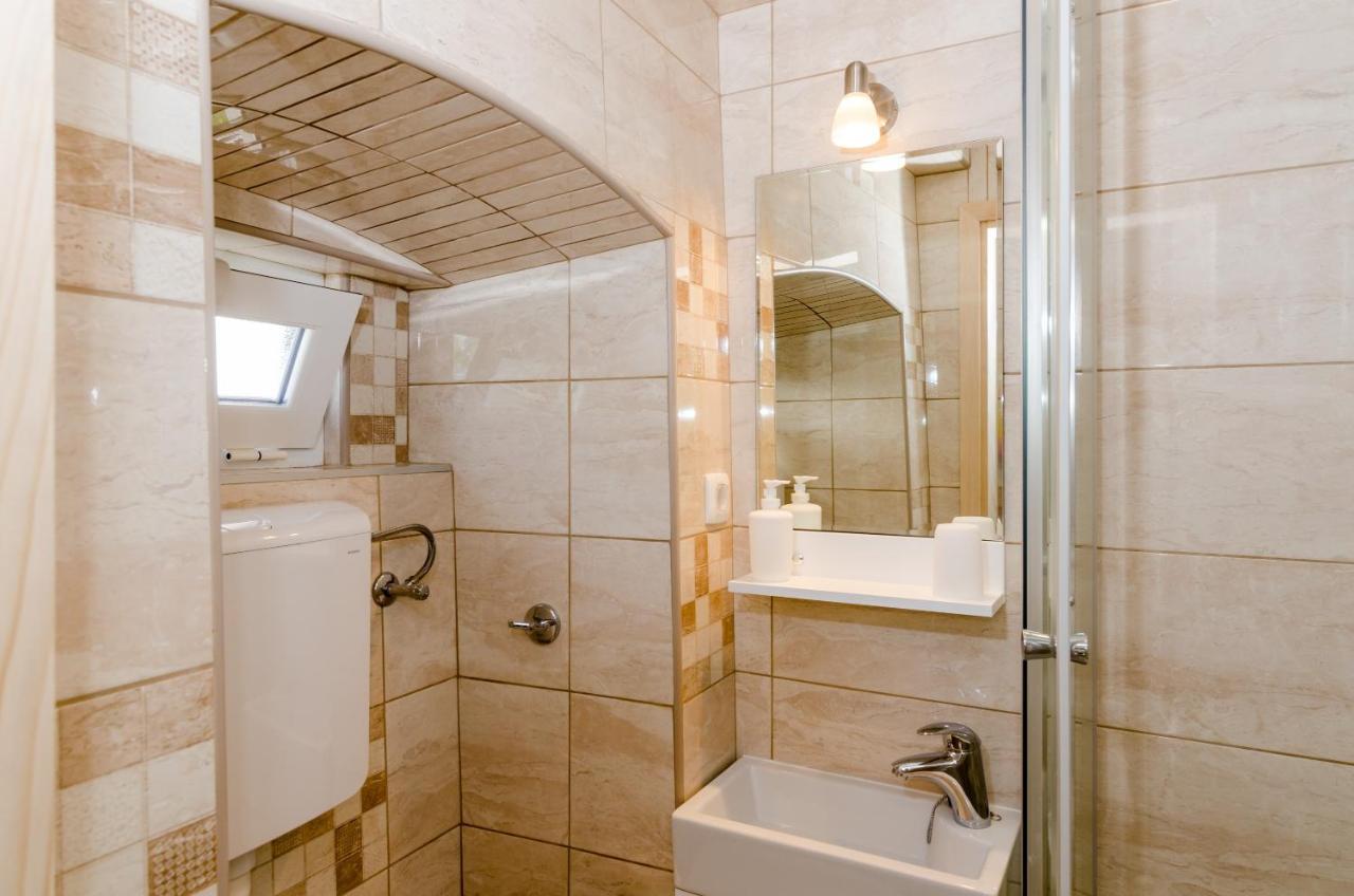 Apartment And Room Kapelica Dubrovnik Exterior photo